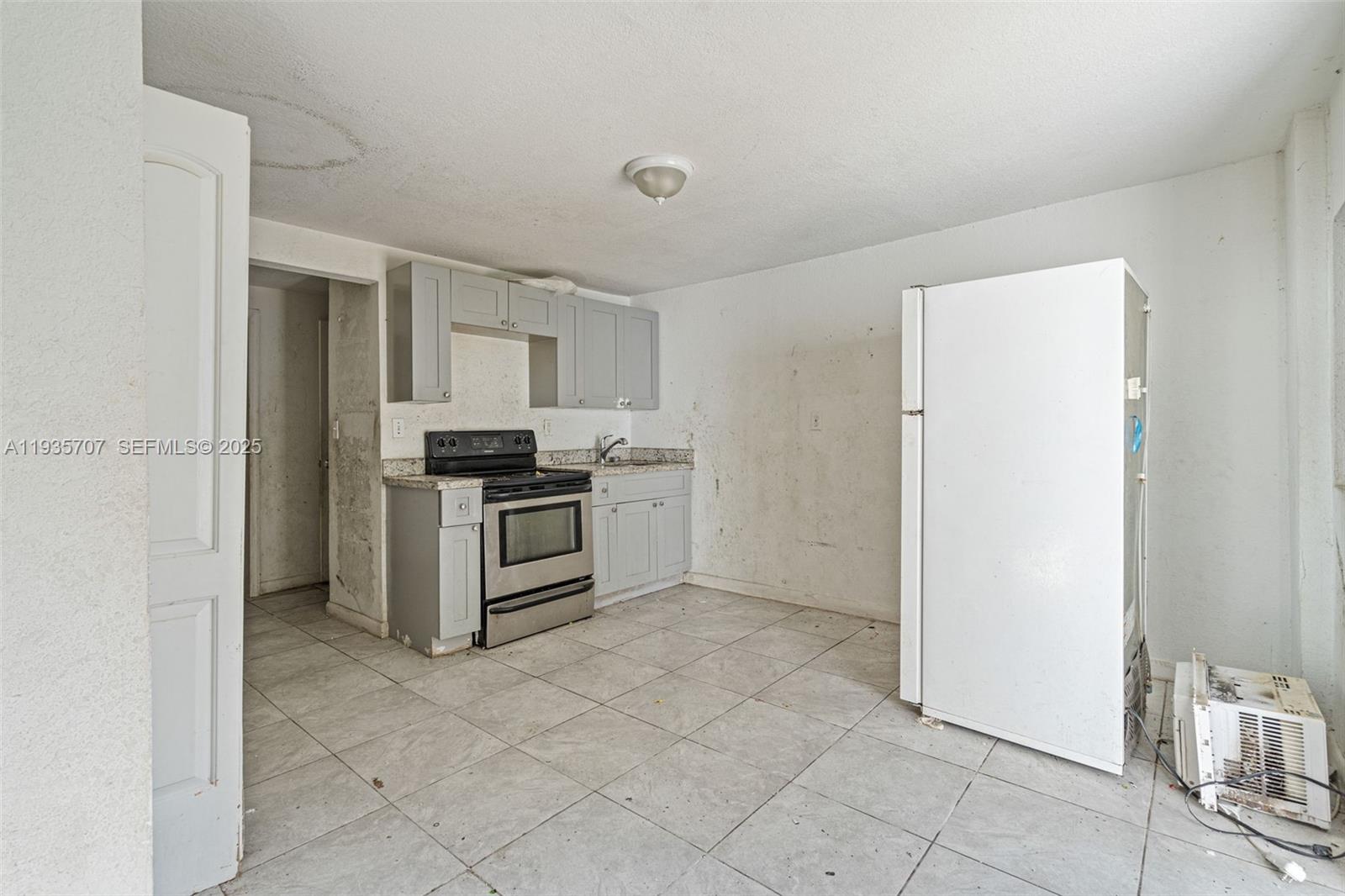 CORAL COURT - Residential Income