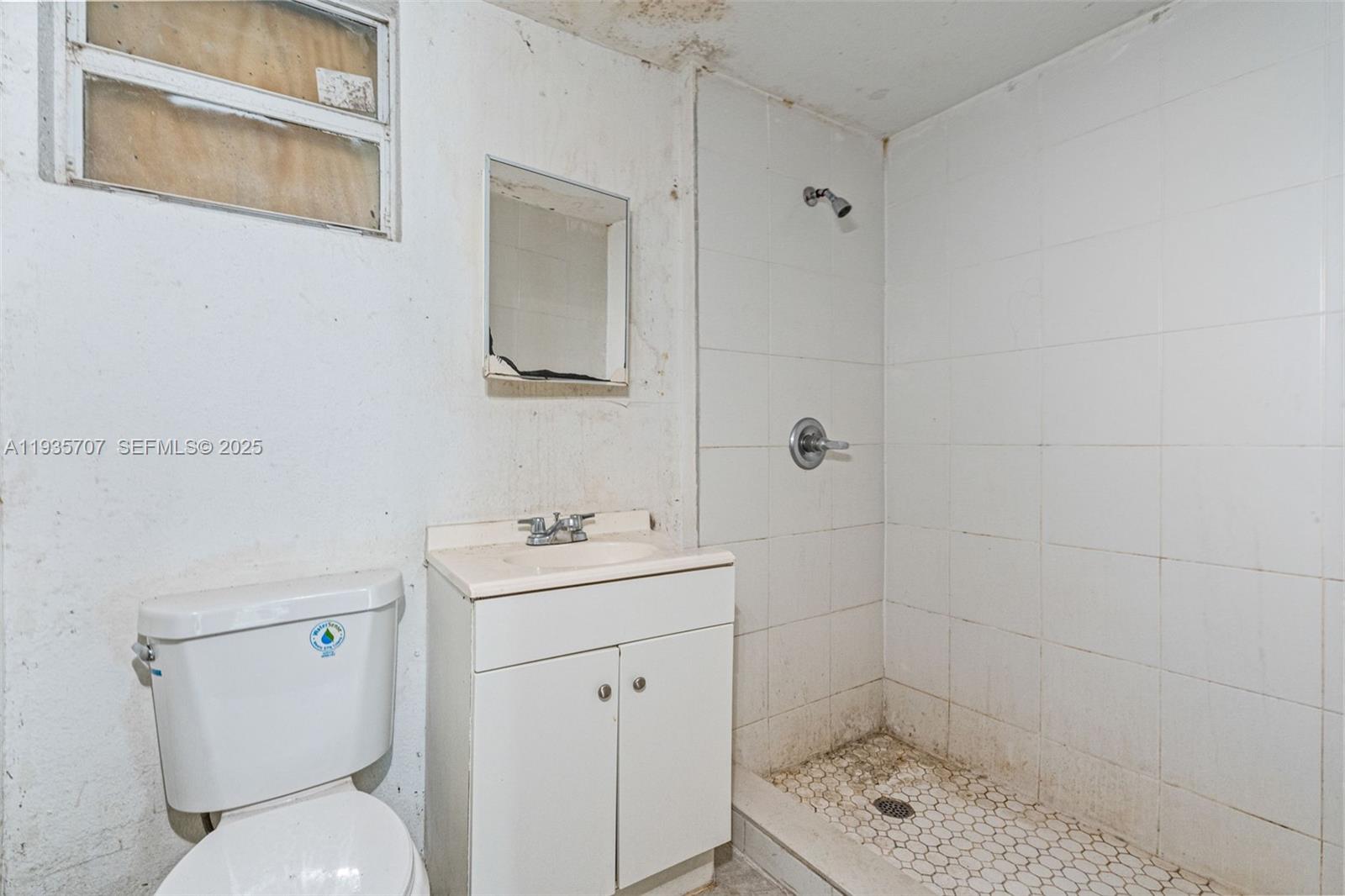 CORAL COURT - Residential Income