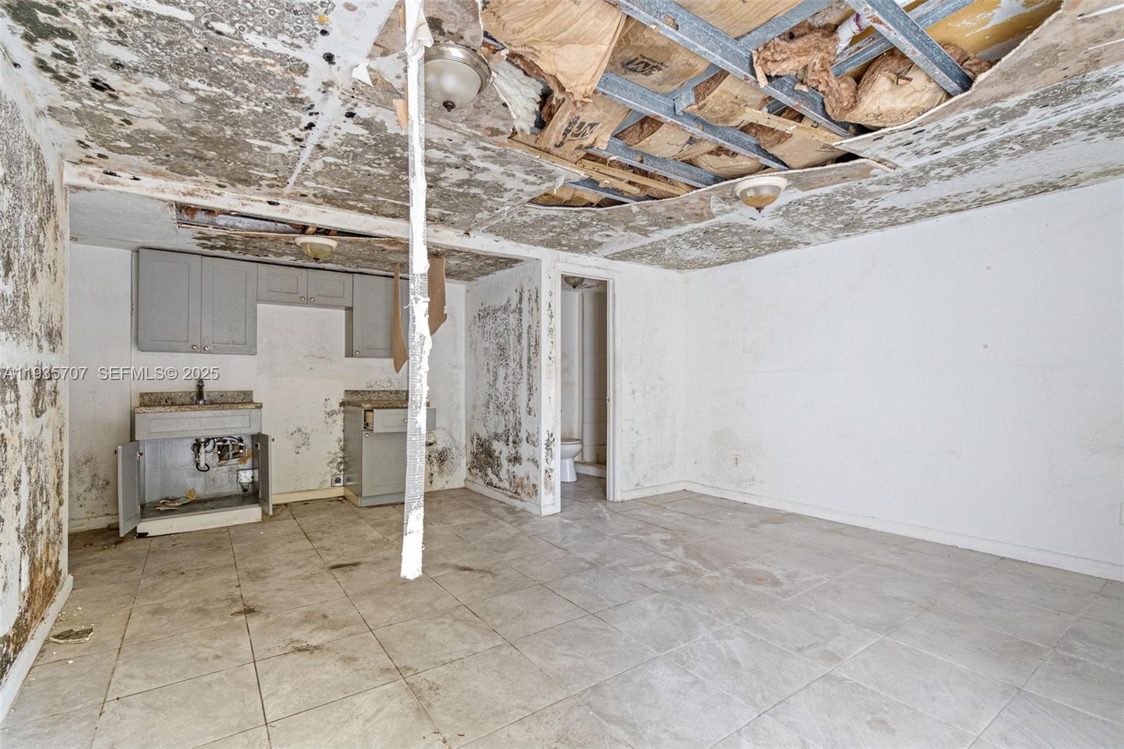 CORAL COURT - Residential Income