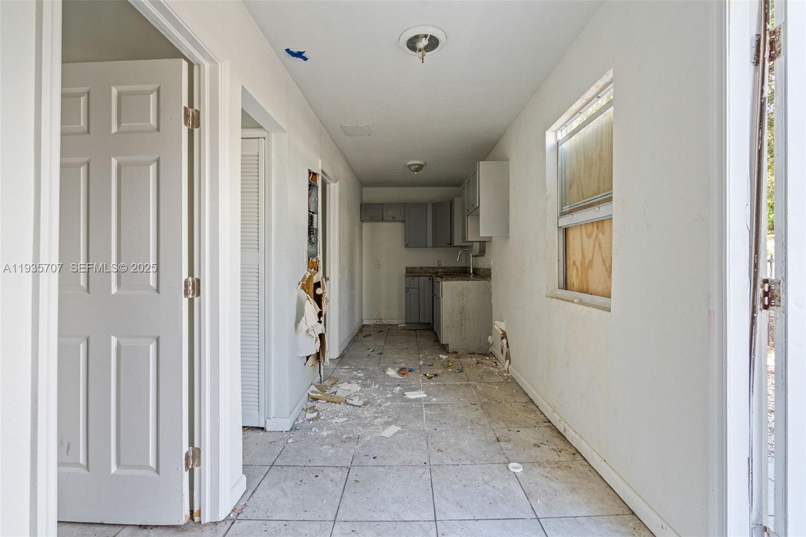 CORAL COURT - Residential Income