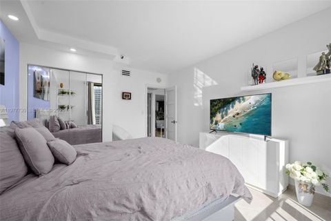 Tiny photo for 19667 Turnberry Way #20B, Aventura, FL 33180 (MLS # A11977730)