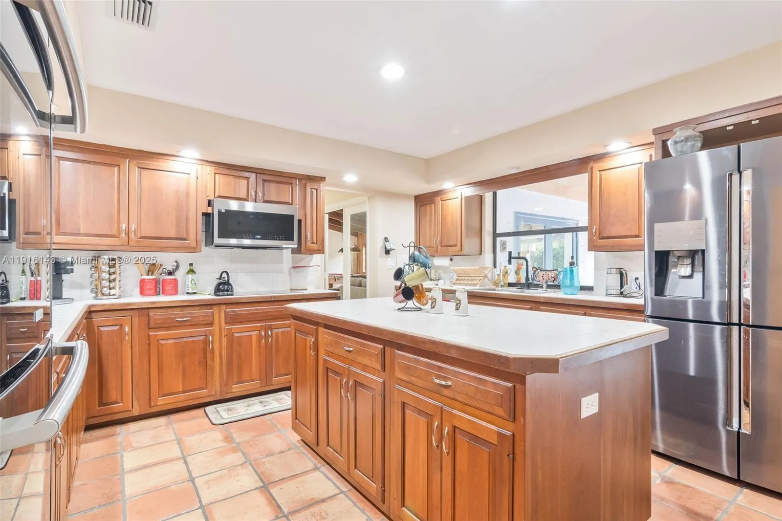 Homestead, Florida 33031, United States, 5 Bedrooms Bedrooms, ,3 BathroomsBathrooms,Residential,Active,246461