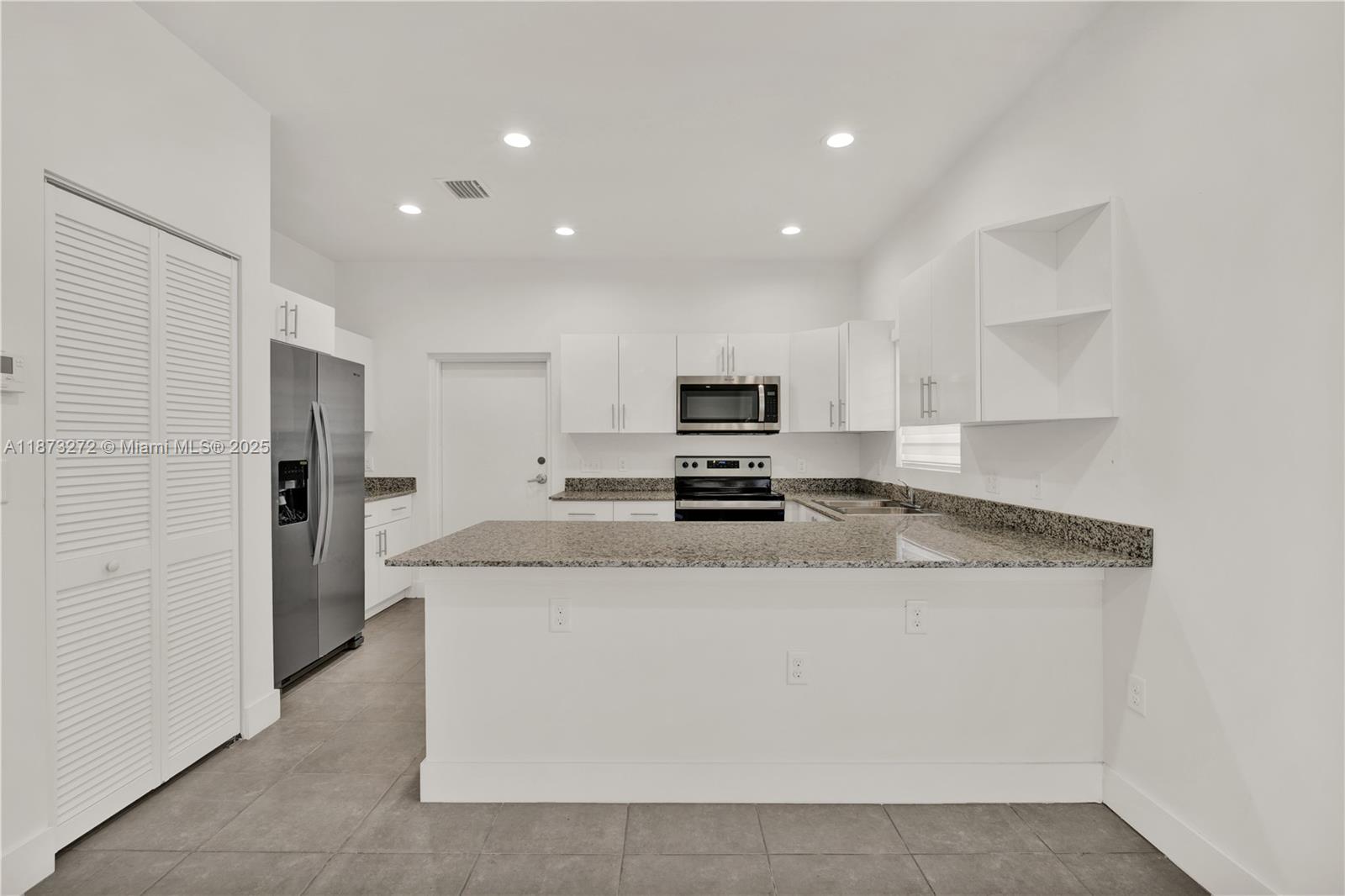 6331 NW 1st Pl 6331