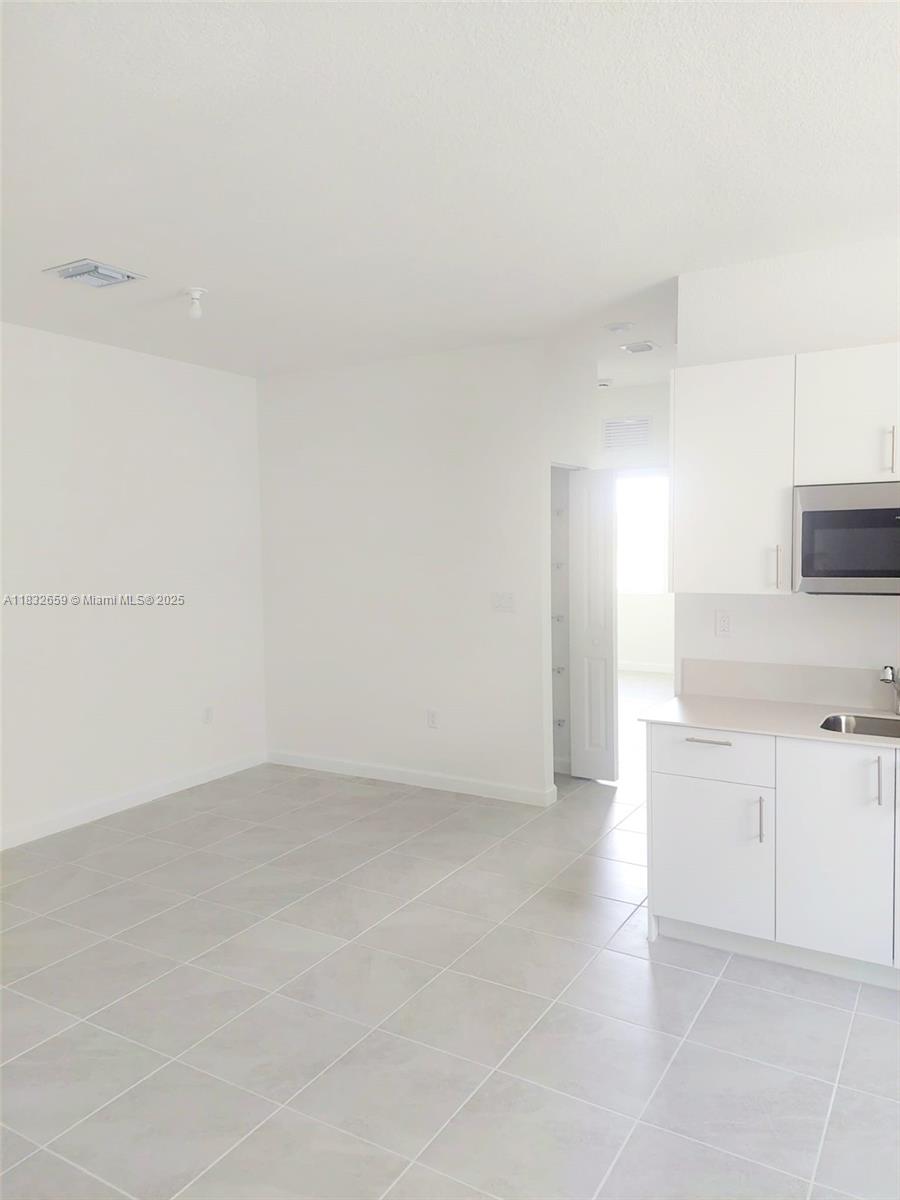 2942 SE 23rd Ave 0