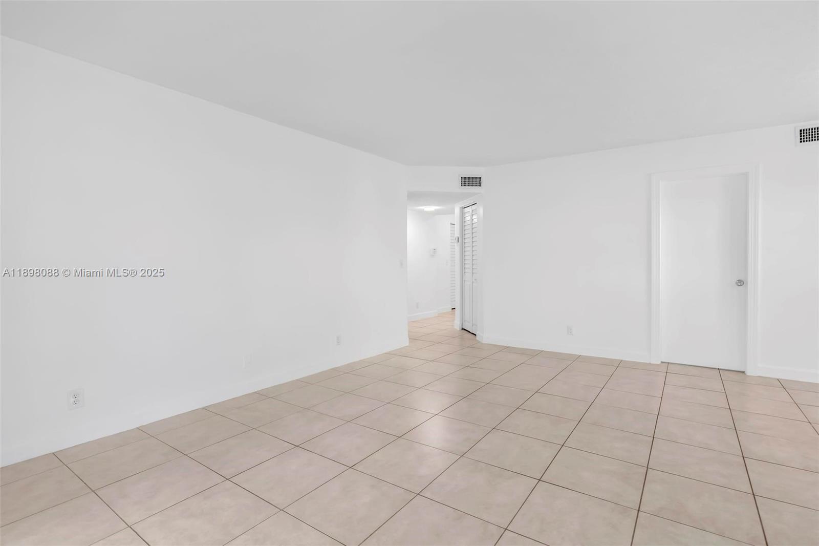 CANONGATE CONDOMINIUM - Residential Lease