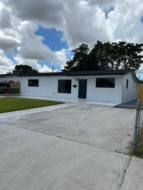 Single Family Residence in Hialeah FL 1260 32nd St St.jpg