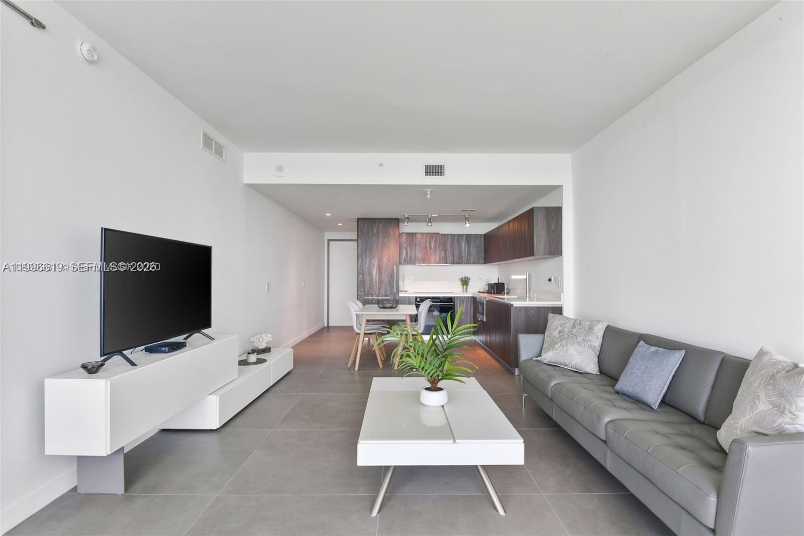 3131 NE 7th Ave 305