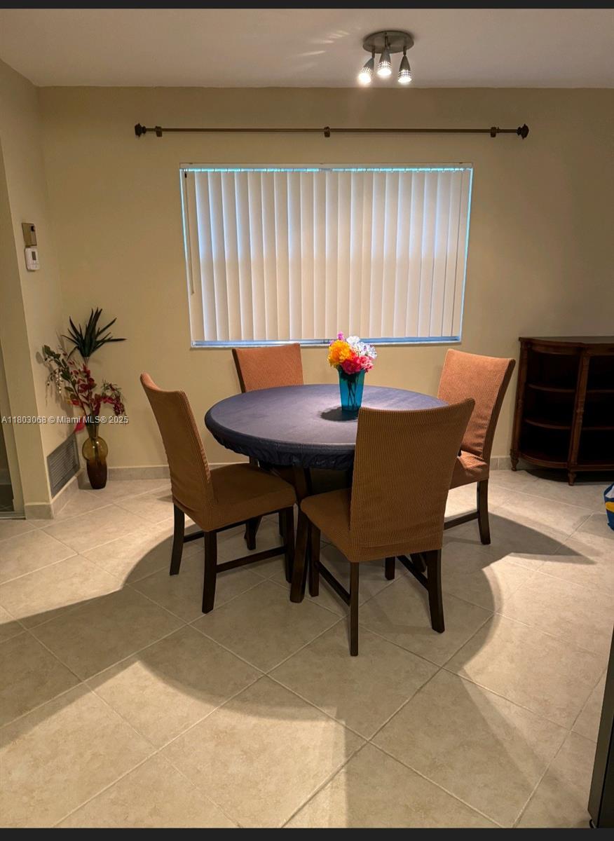 KINGS POINT BRITTANY COND - Residential Lease