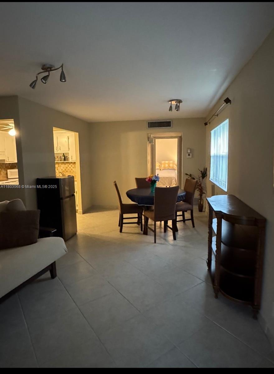 KINGS POINT BRITTANY COND - Residential Lease