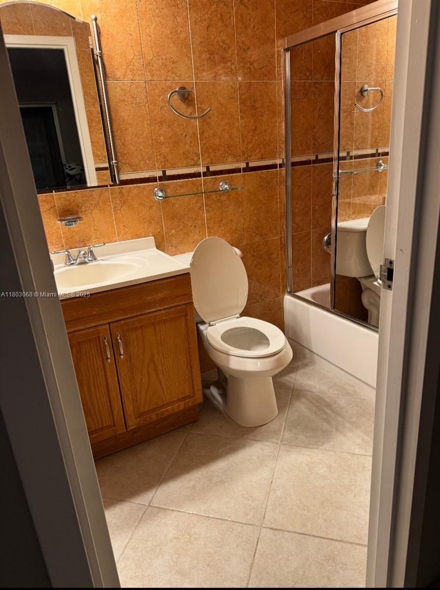 KINGS POINT BRITTANY COND - Residential Lease