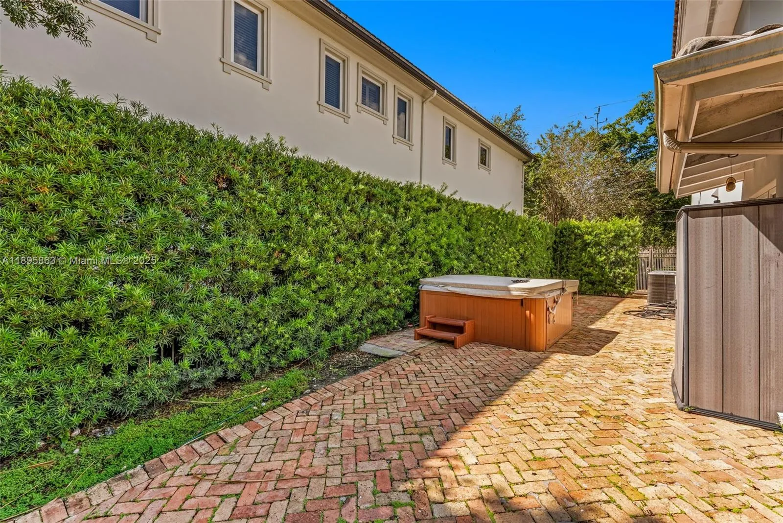 Coral Gables, Florida 33146, United States, ,Residential,Active,228580