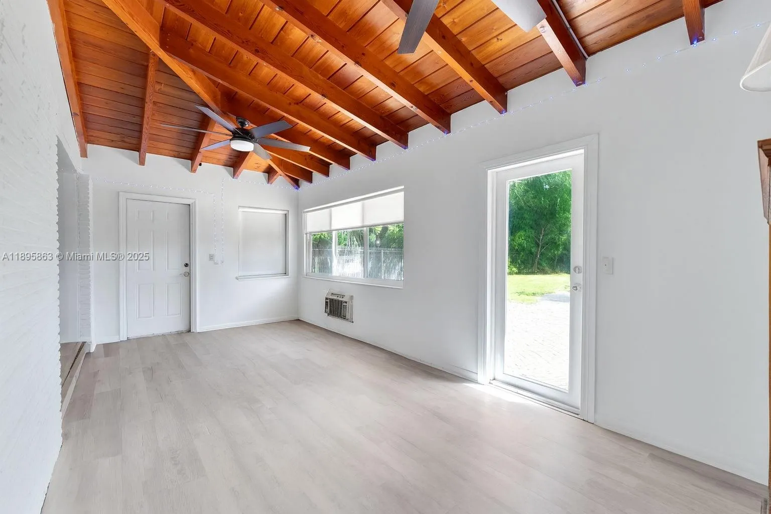 Coral Gables, Florida 33146, United States, ,Residential,Active,228580