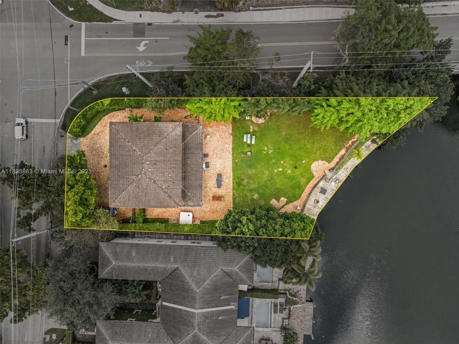 Coral Gables, Florida 33146, United States, ,Residential,Active,228580