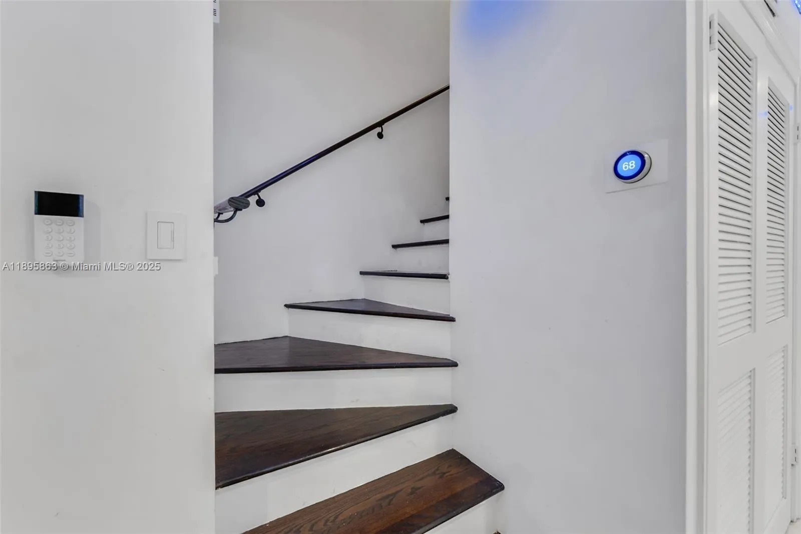 Coral Gables, Florida 33146, United States, ,Residential,Active,228580