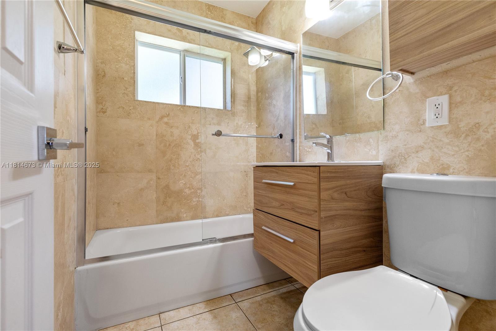 GULFSTREAM ESTATES - Residential