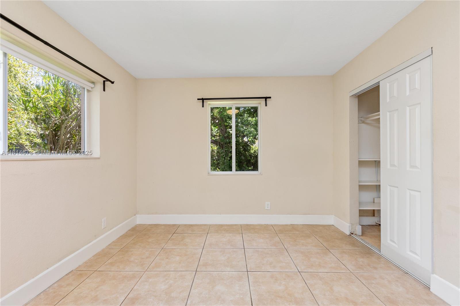 GULFSTREAM ESTATES - Residential