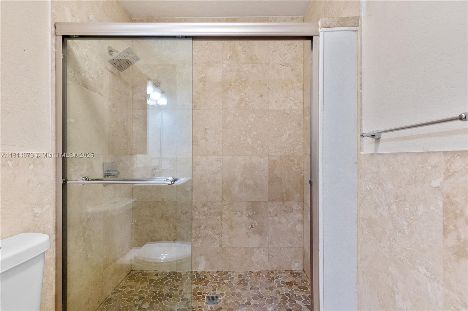 GULFSTREAM ESTATES - Residential