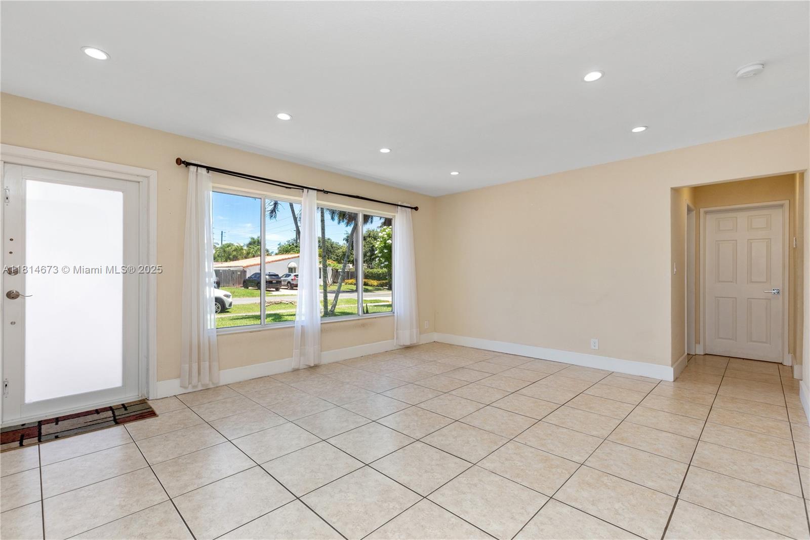 Property for Sale at 918 Ne 6th St, Hallandale Beach, Broward County, Florida - Bedrooms: 3 
Bathrooms: 2  - $650,000