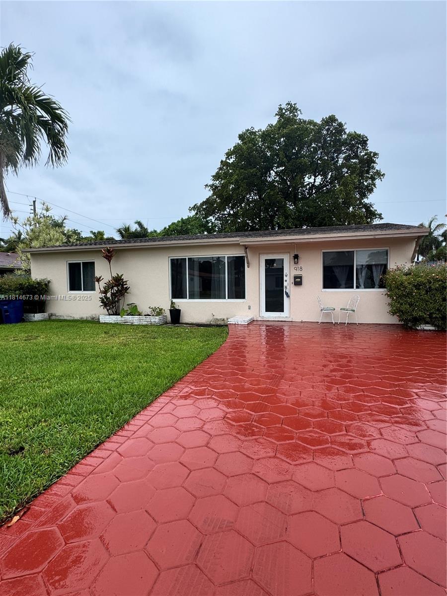 Property for Sale at 918 Ne 6th St, Hallandale Beach, Broward County, Florida - Bedrooms: 3 
Bathrooms: 2  - $650,000