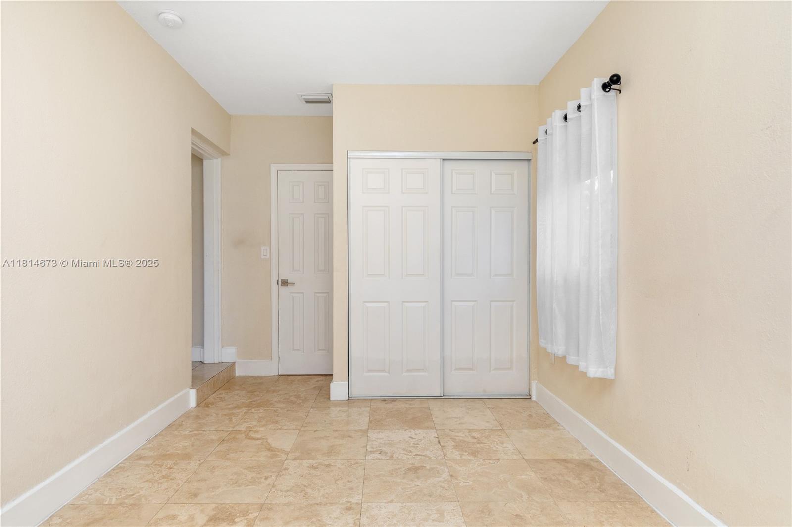 GULFSTREAM ESTATES - Residential