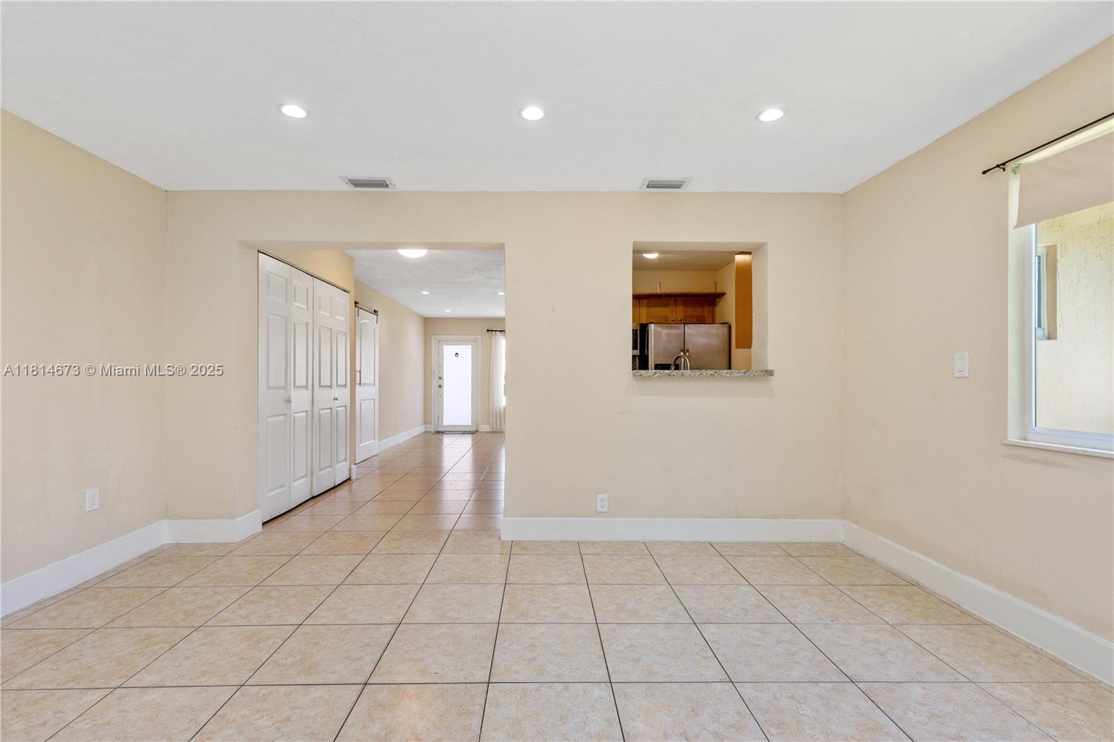 GULFSTREAM ESTATES - Residential