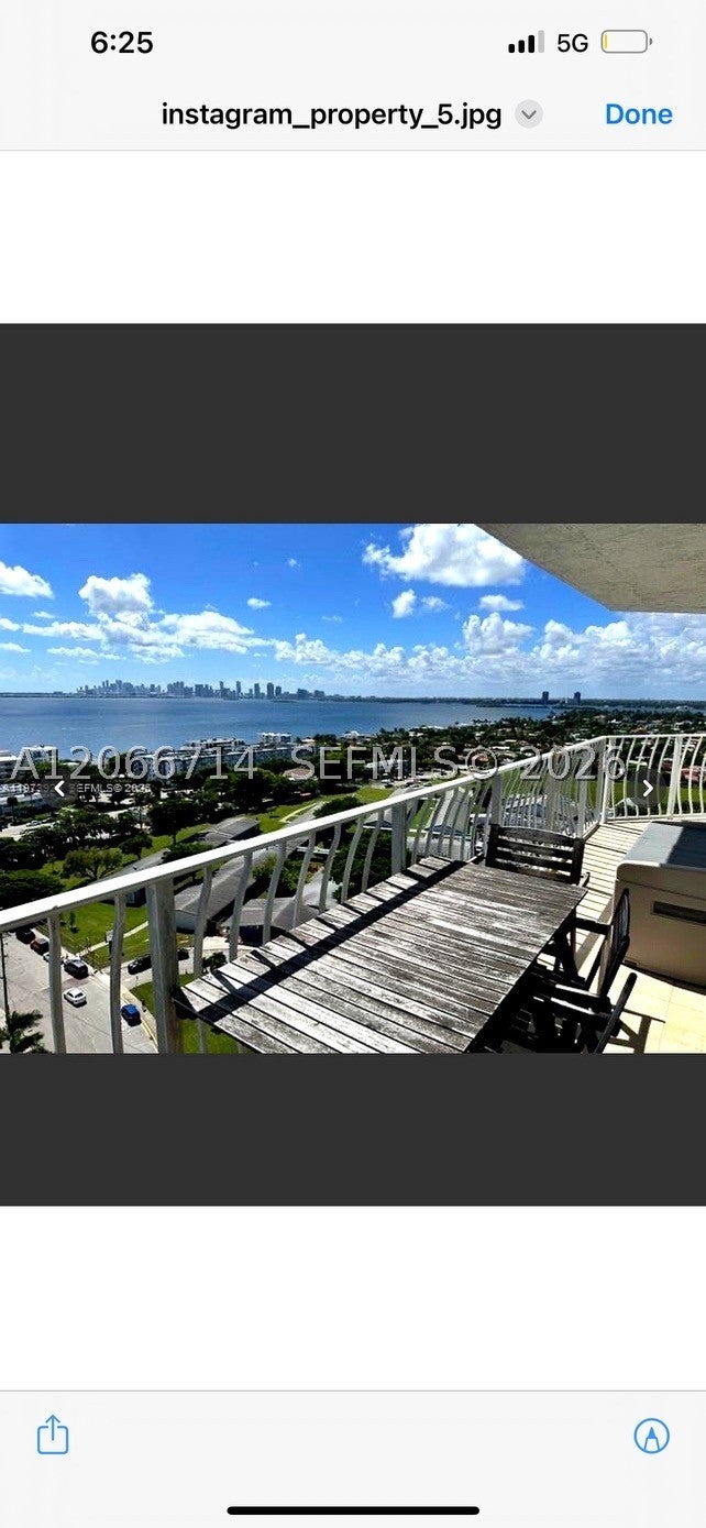 7601 E Treasure Dr 1905
