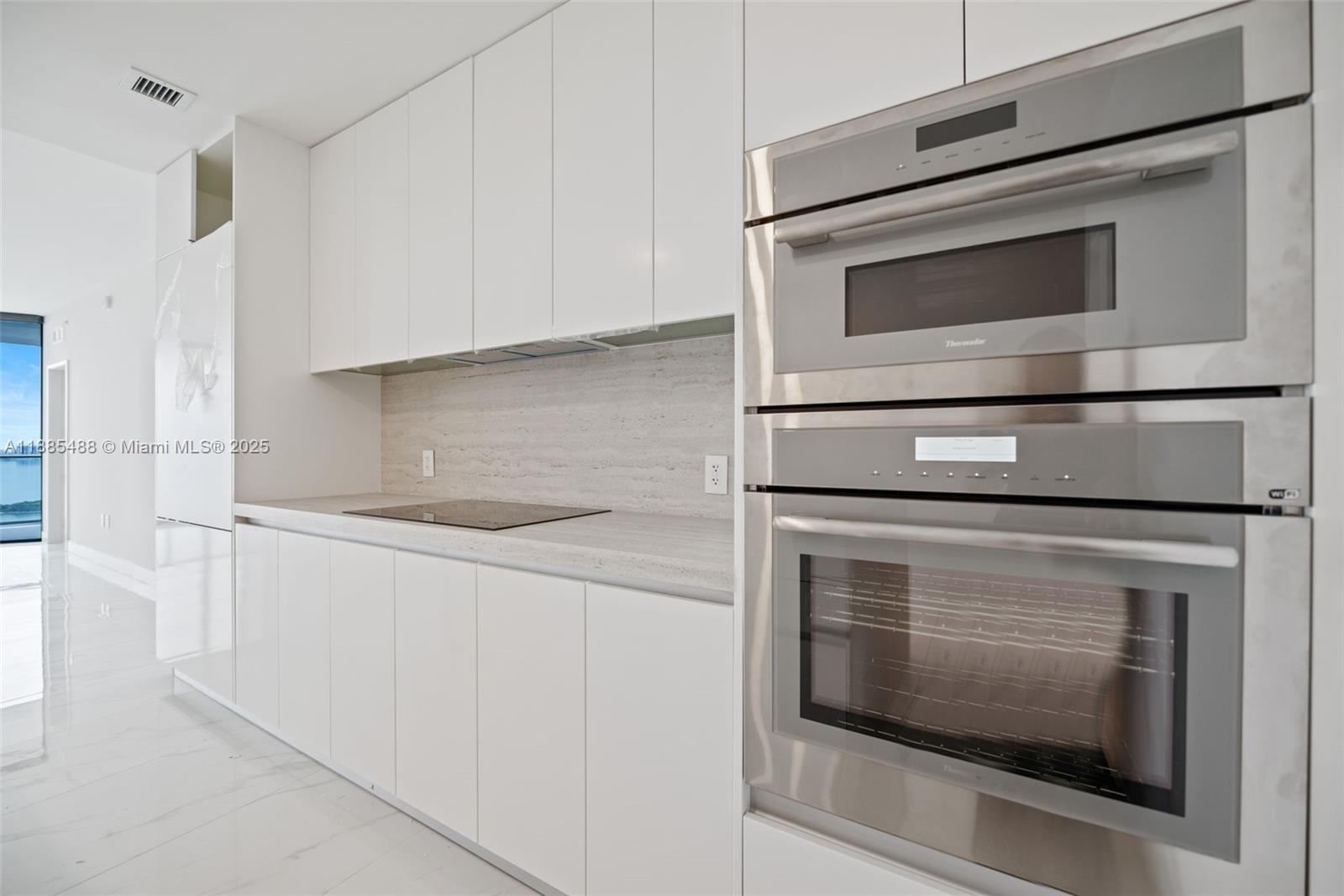 ARIA RESERVE - Residential Lease