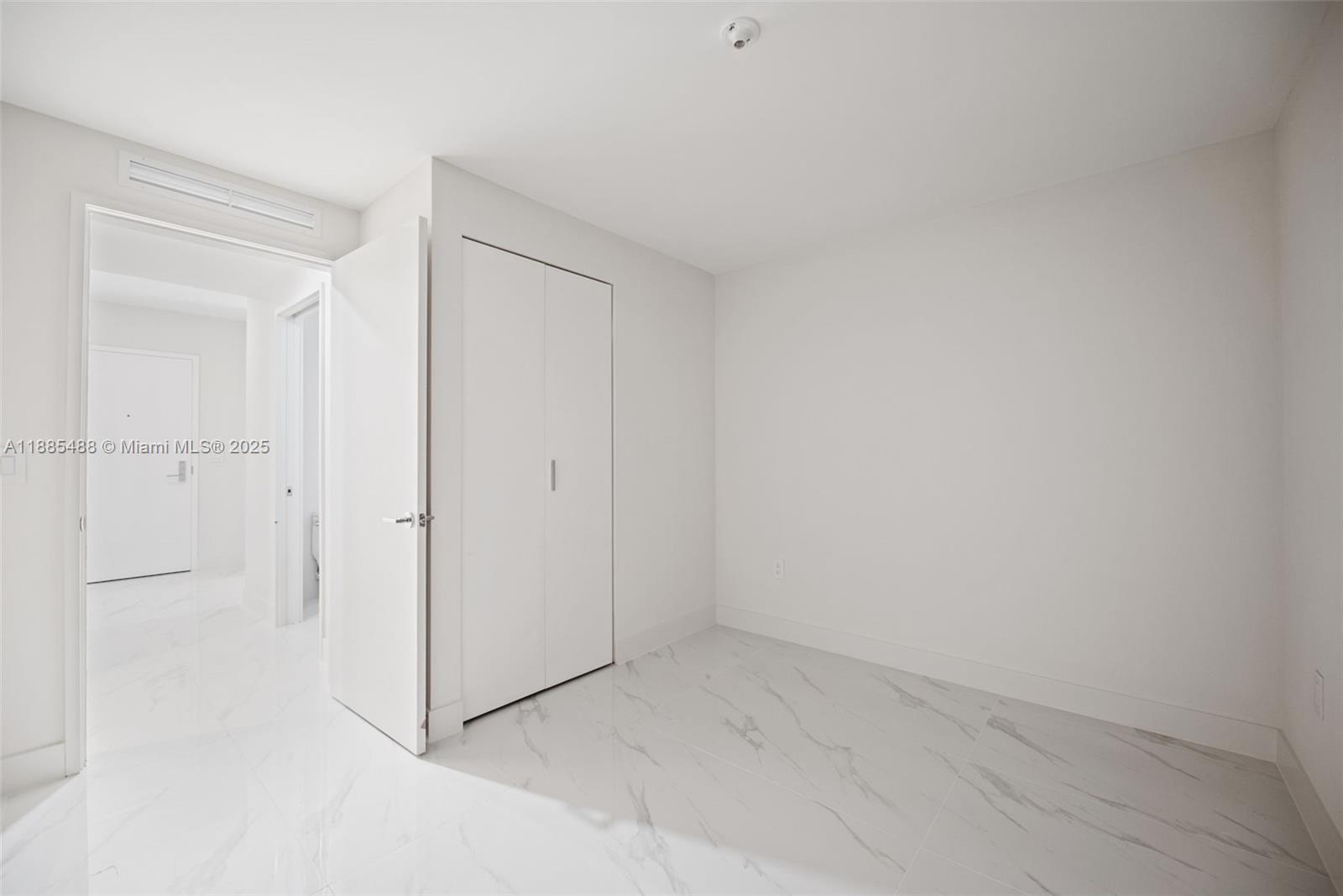 ARIA RESERVE - Residential Lease