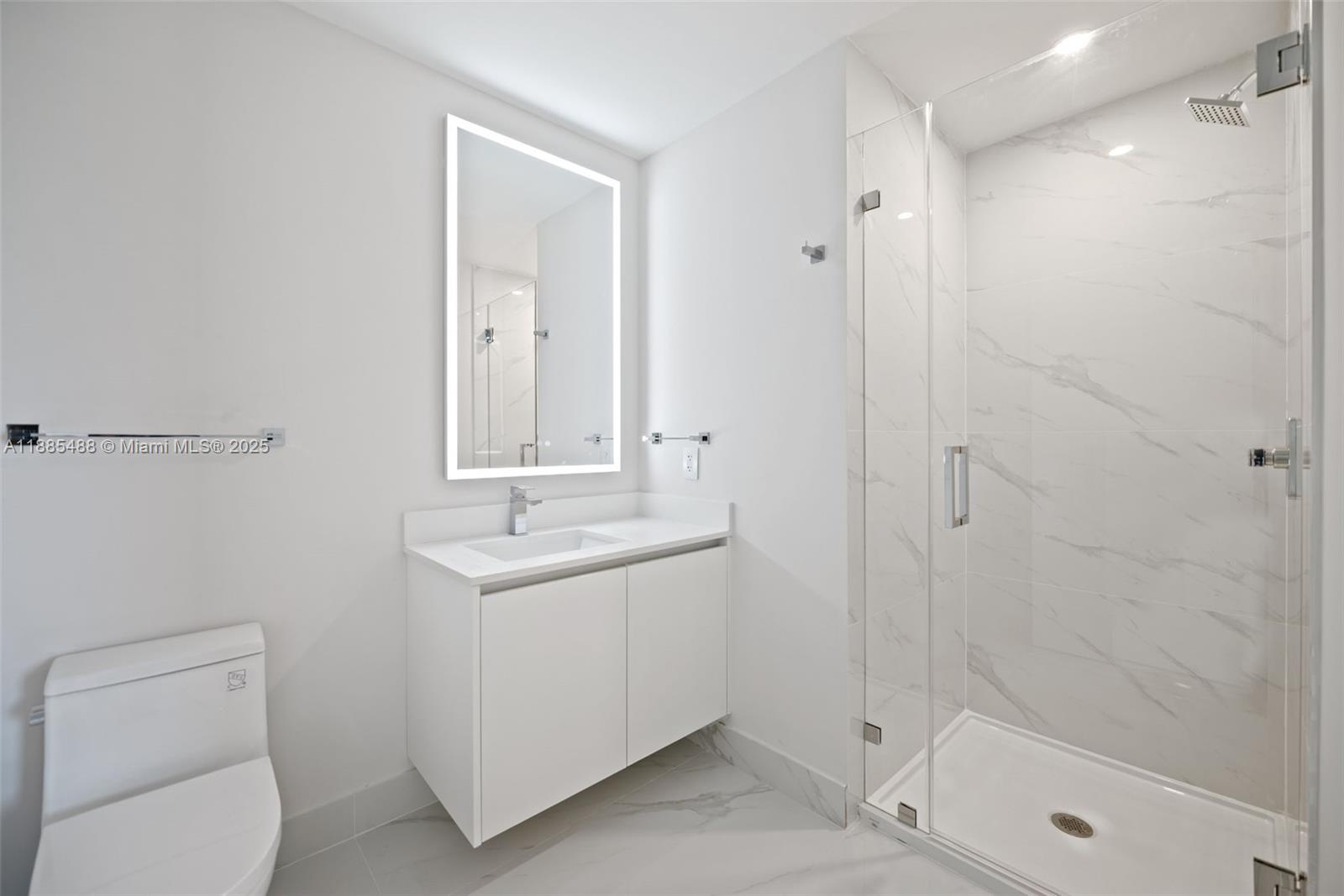 ARIA RESERVE - Residential Lease