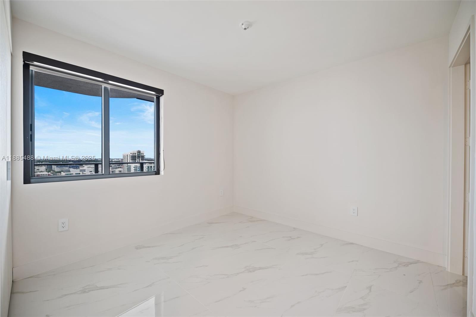 ARIA RESERVE - Residential Lease