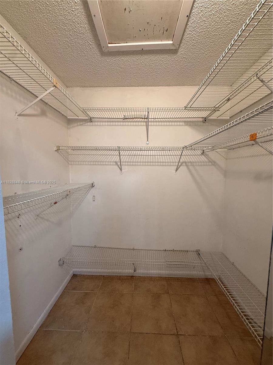 COUNTRY LAKE HOMES 2ND AD - Residential