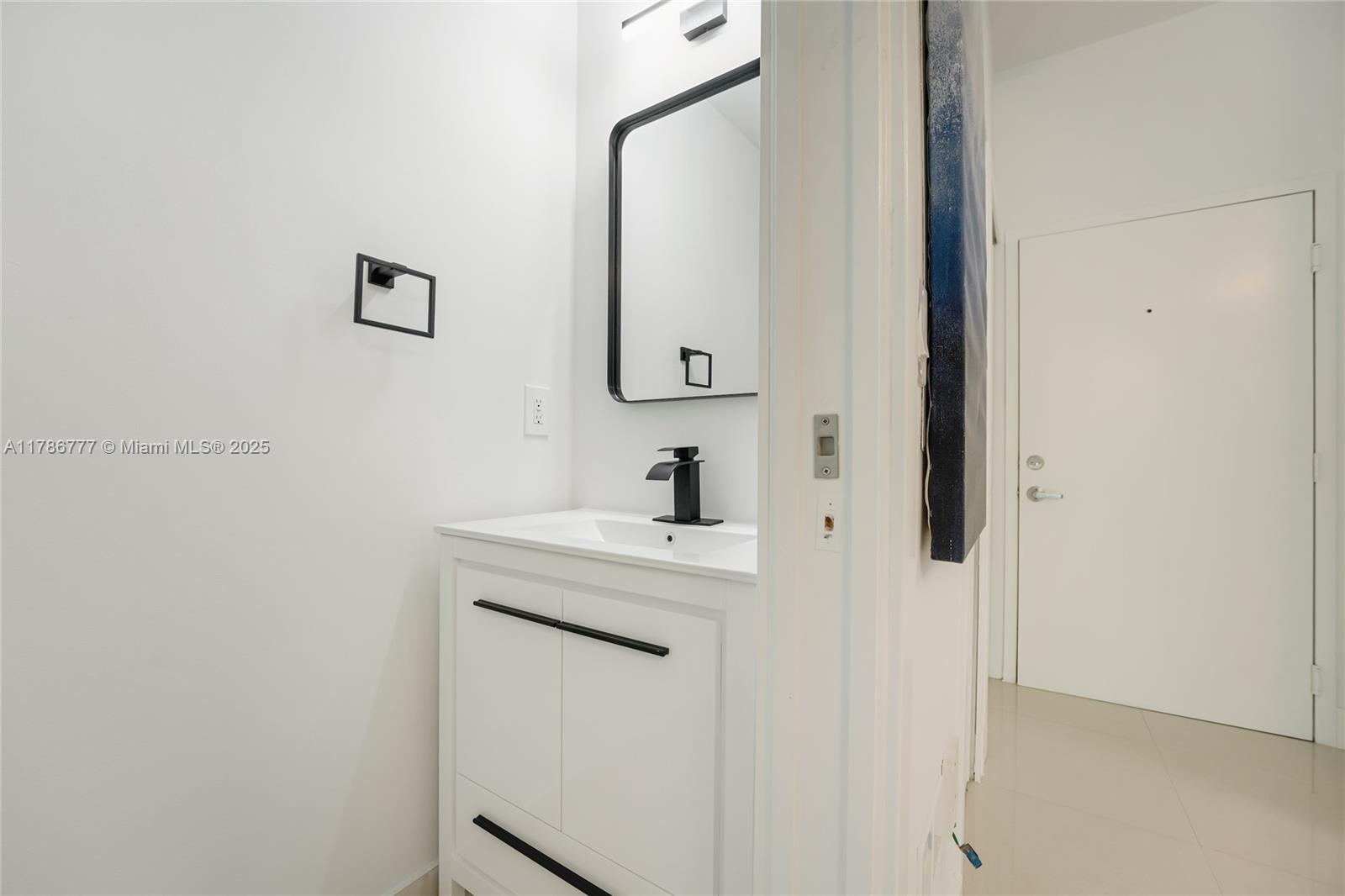 2020 LOFTS CONDO - Residential