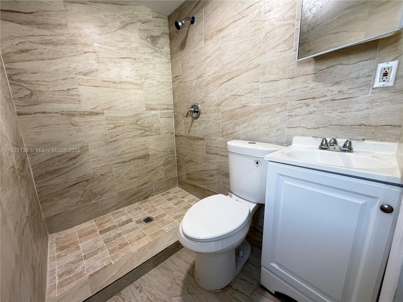 ST JAMES PARK SECOND ADD - Residential Lease