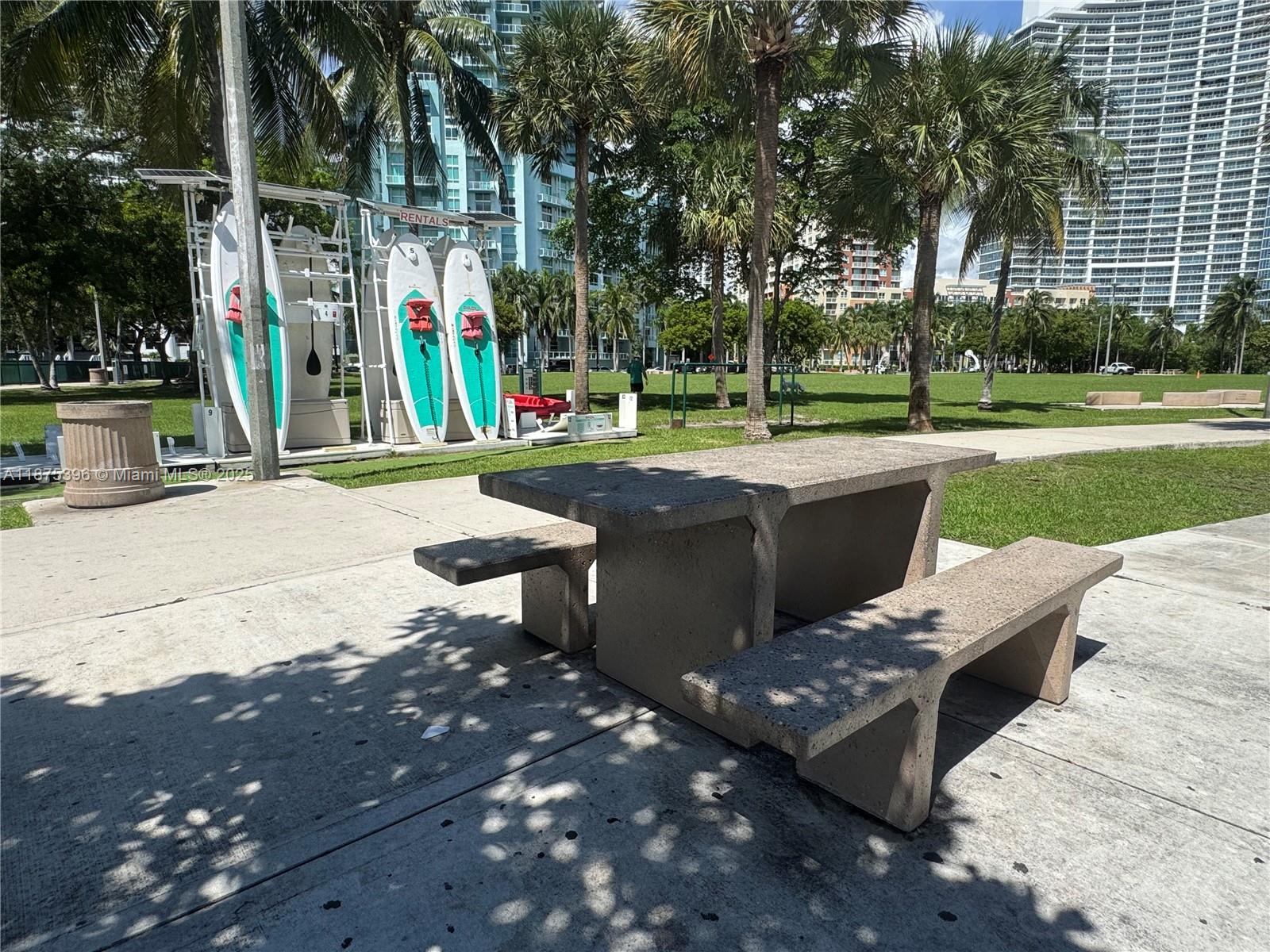 2000 N Bayshore Dr 126