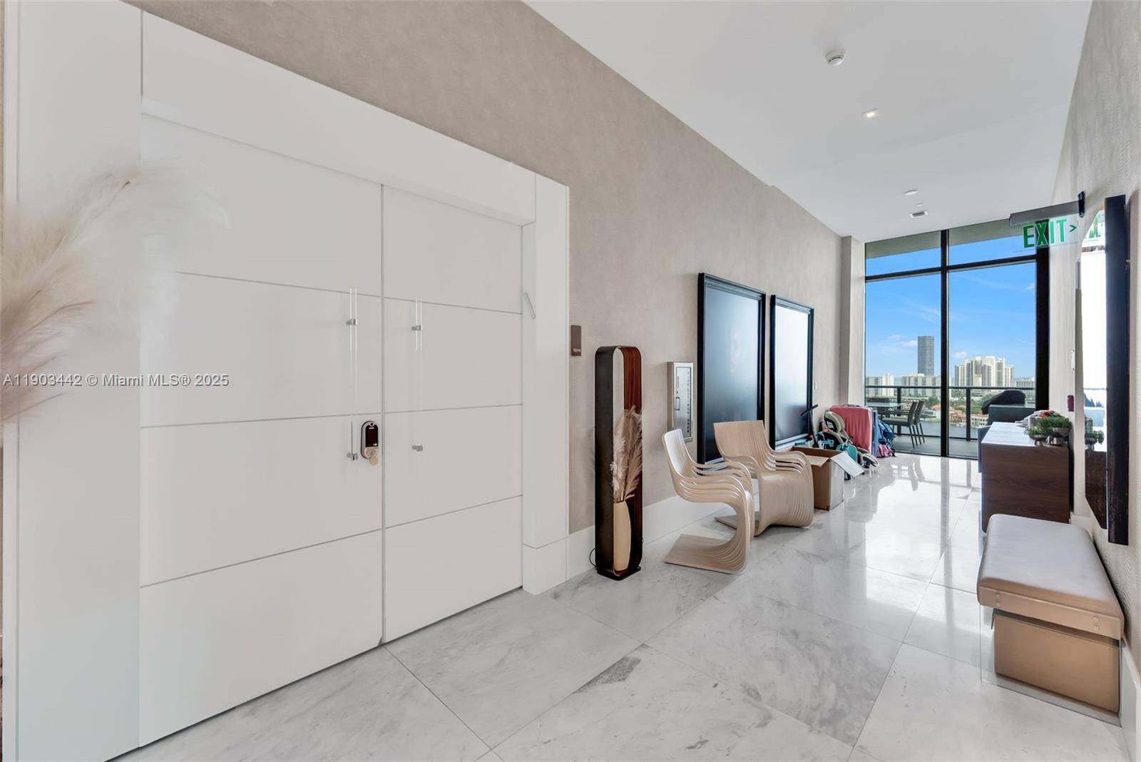 PRIVE CONDO - Residential Lease