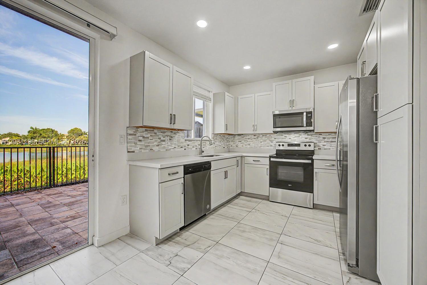 1014 SE 23rd Ave