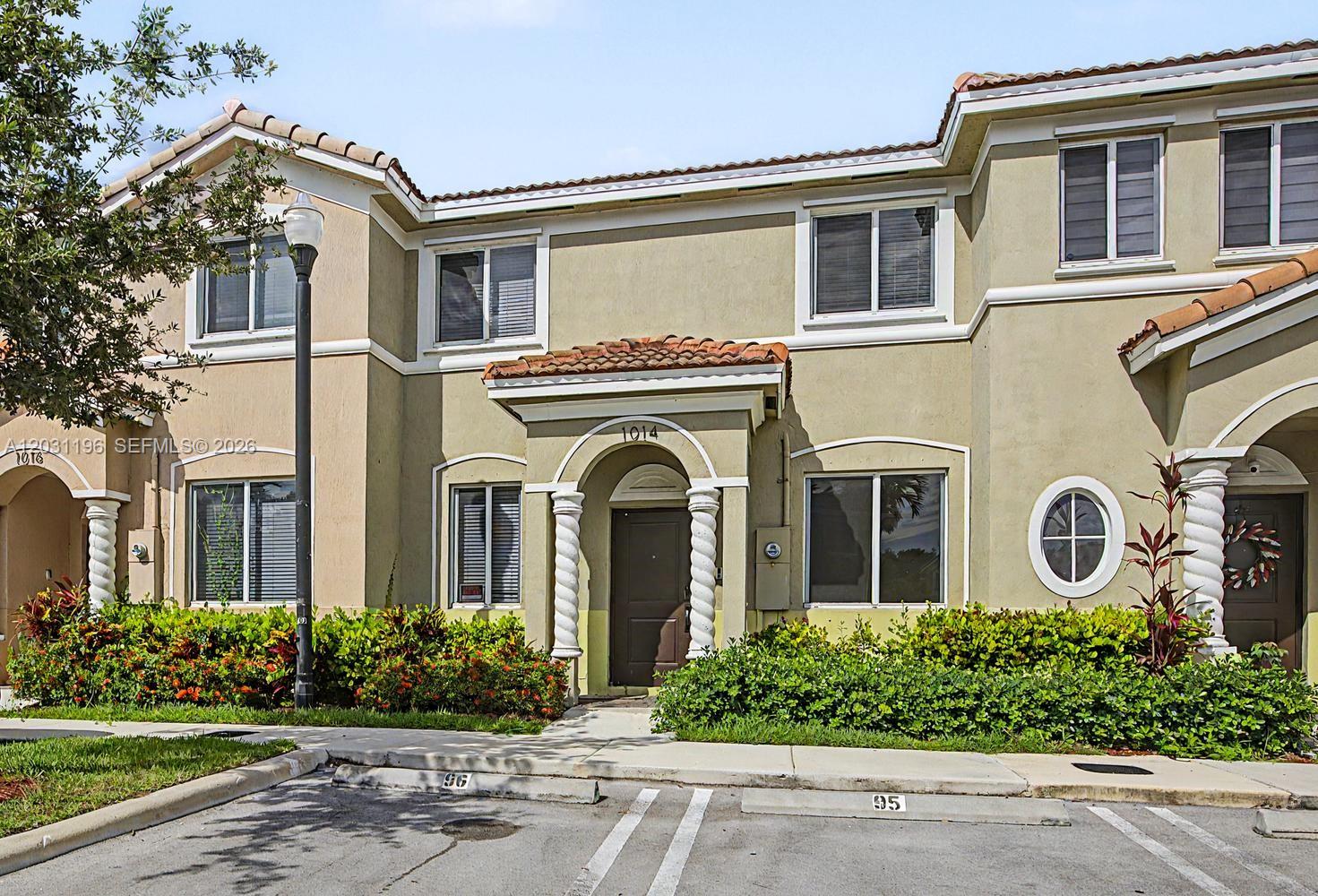 1014 SE 23rd Ave