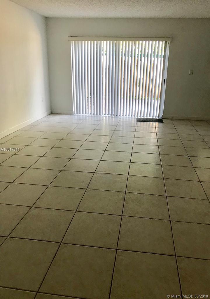 DORAL LANDINGS TOWNHOMES - Residential Lease