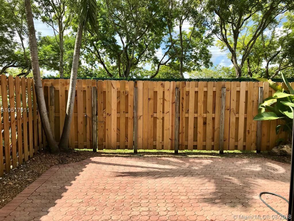 DORAL LANDINGS TOWNHOMES - Residential Lease