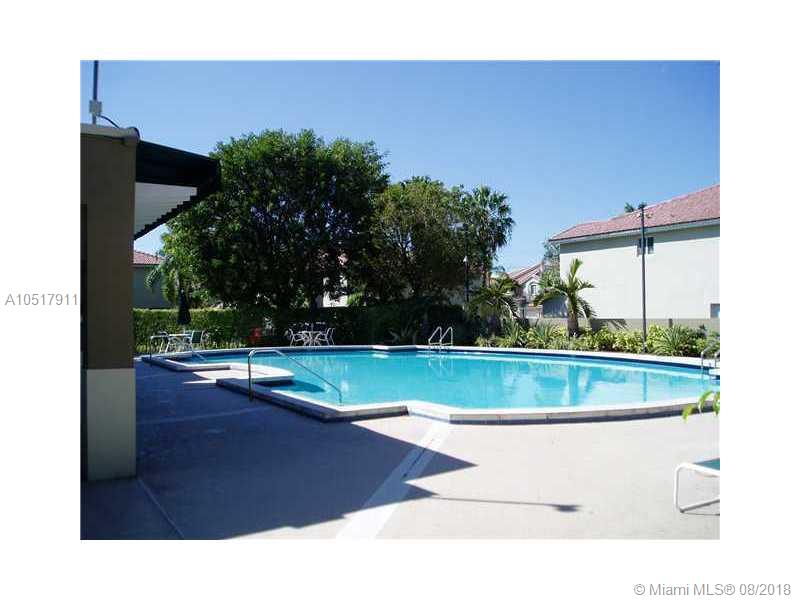 DORAL LANDINGS TOWNHOMES - Residential Lease