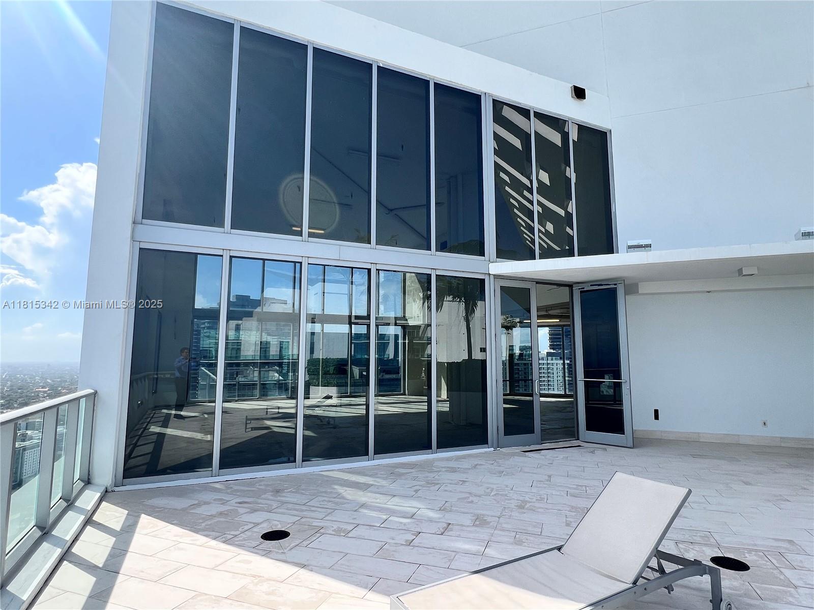 1300 Brickell Bay Dr Top Floor