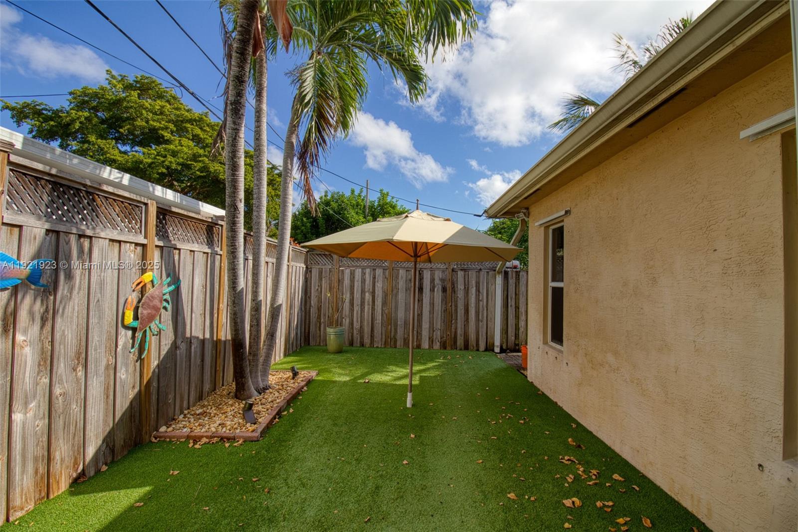 COLLIER MANOR FIRST ADD - Residential