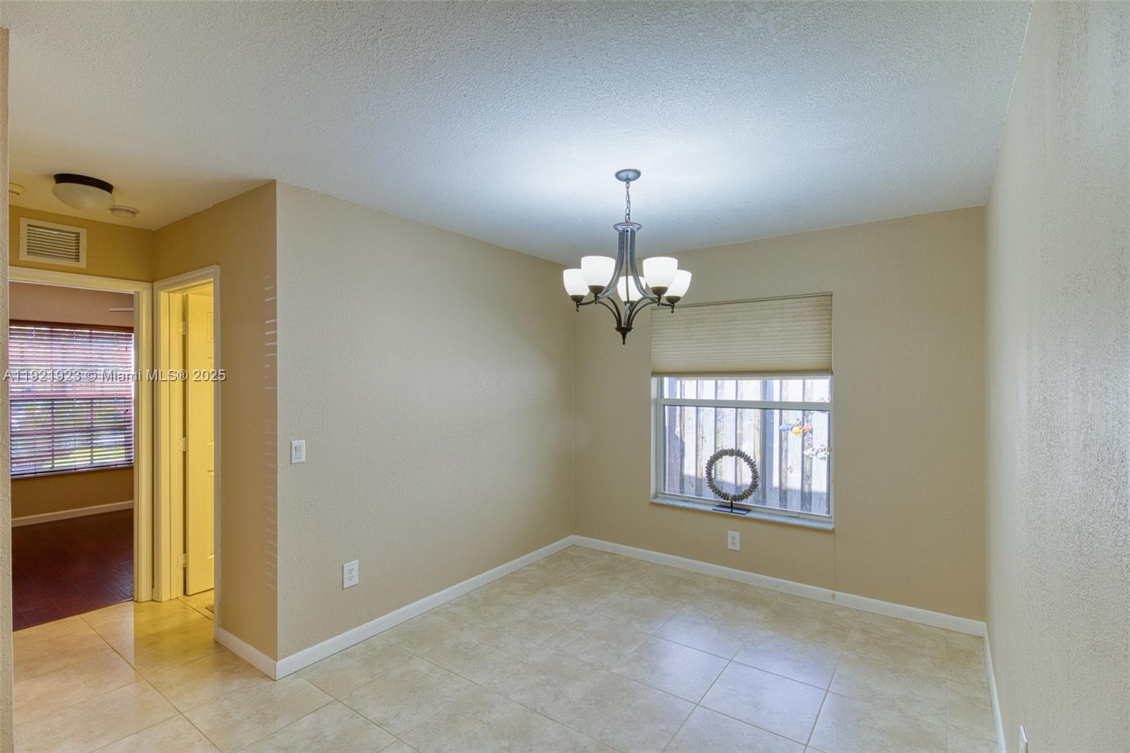 COLLIER MANOR FIRST ADD - Residential