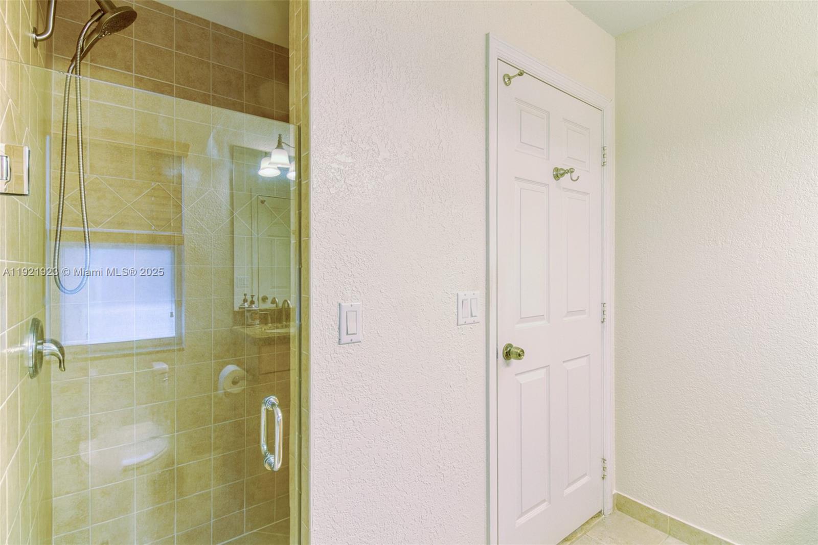 COLLIER MANOR FIRST ADD - Residential