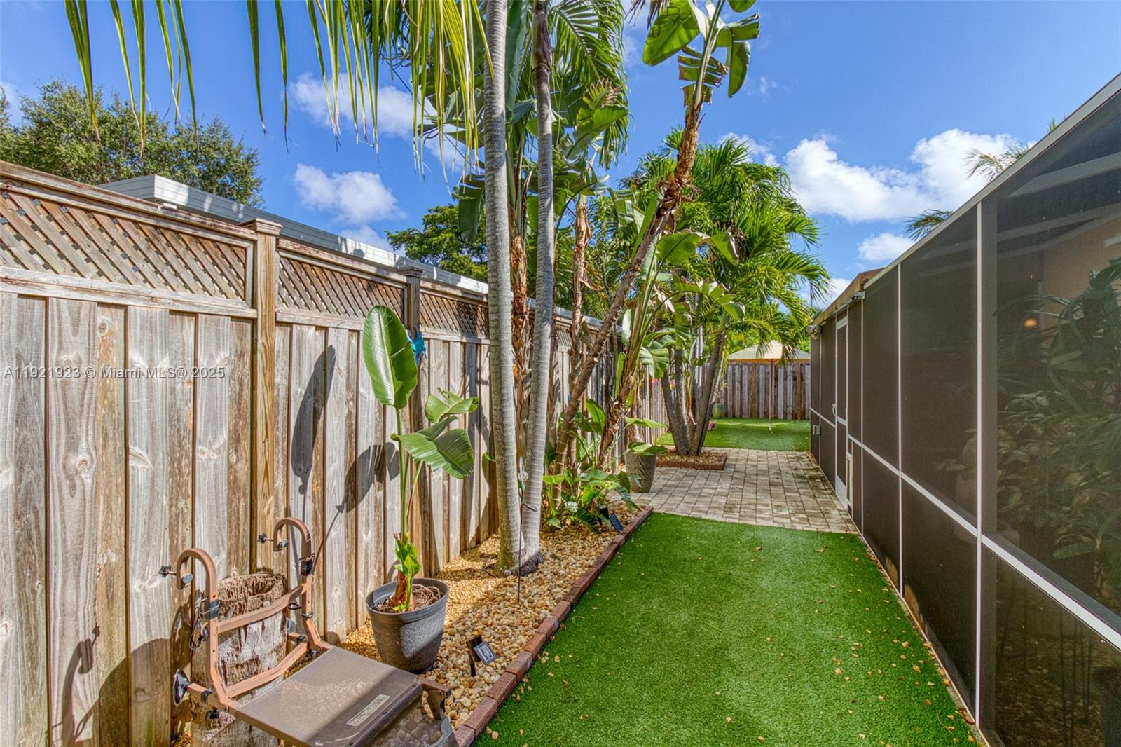 COLLIER MANOR FIRST ADD - Residential