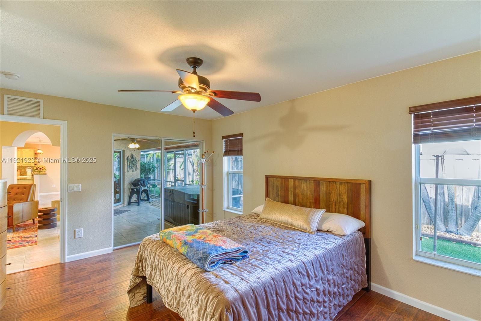 COLLIER MANOR FIRST ADD - Residential