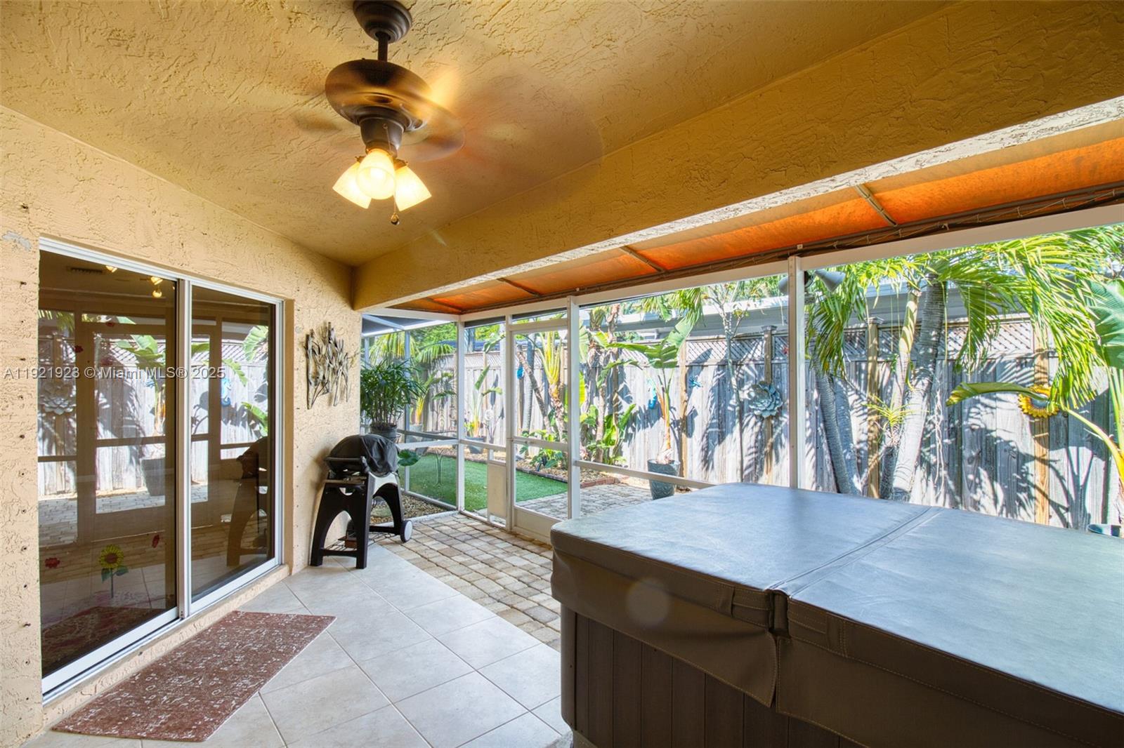 COLLIER MANOR FIRST ADD - Residential