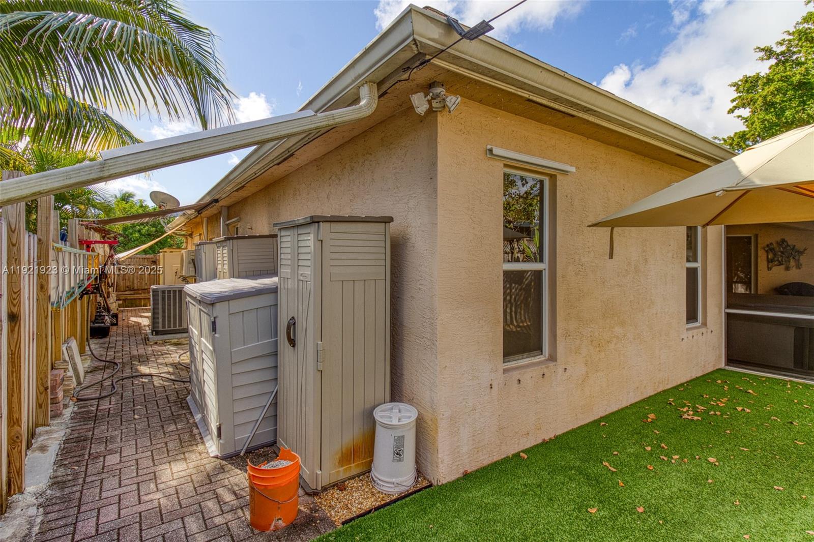 COLLIER MANOR FIRST ADD - Residential