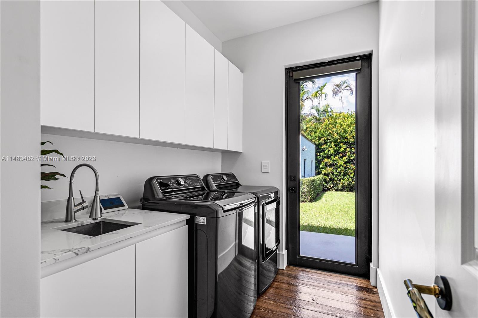 CORAL GABLES SEC E - Residential