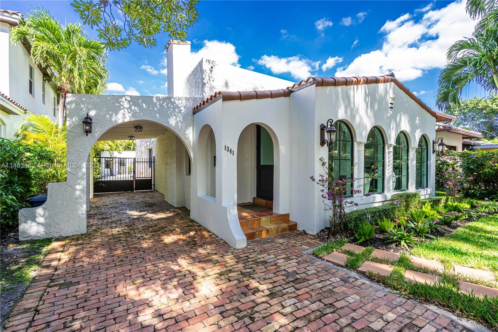 CORAL GABLES SEC E - Residential